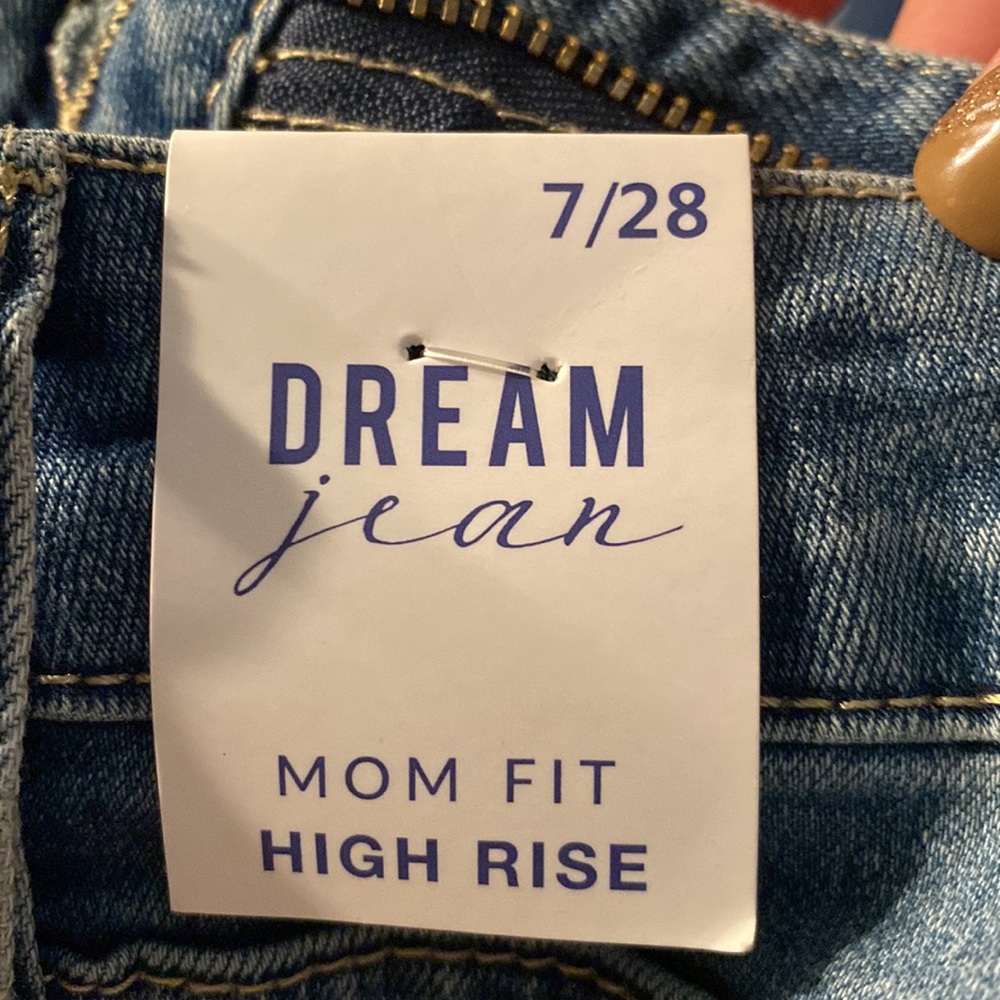 Womens distressed mom jeans - Picture 6 of 7